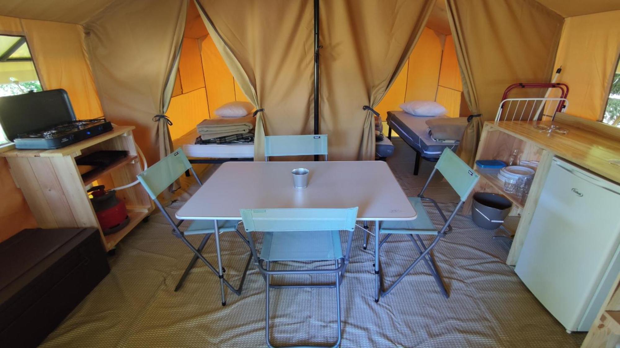 Camping Onlycamp La Confluence Savonnières 外观 照片
