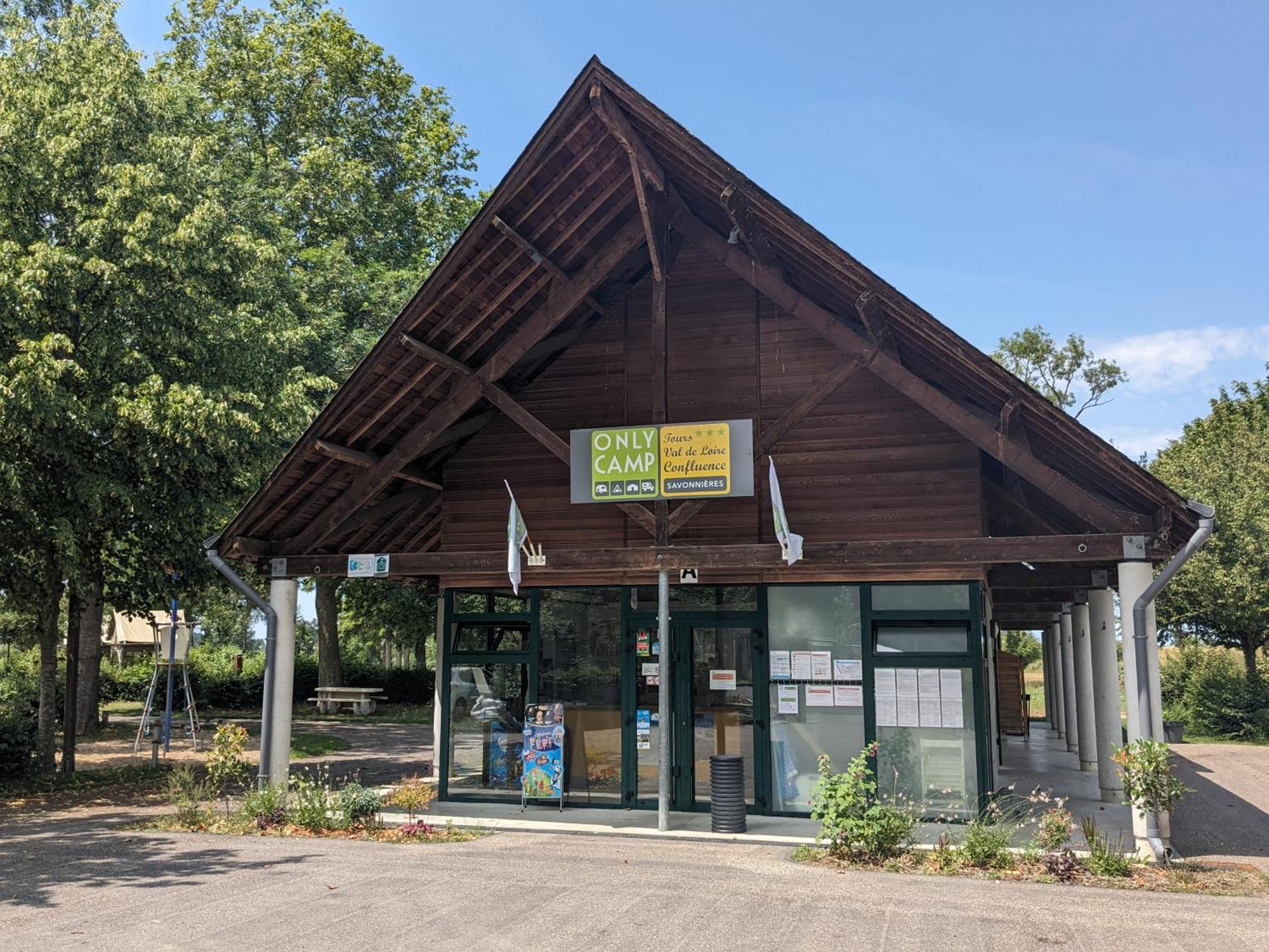 Camping Onlycamp La Confluence Savonnières 外观 照片