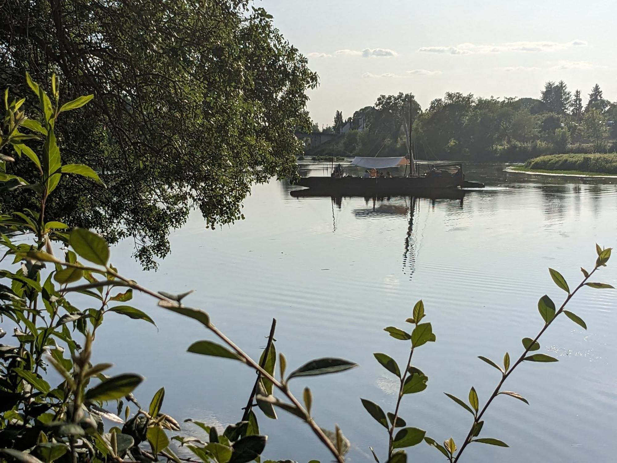Camping Onlycamp La Confluence Savonnières 外观 照片